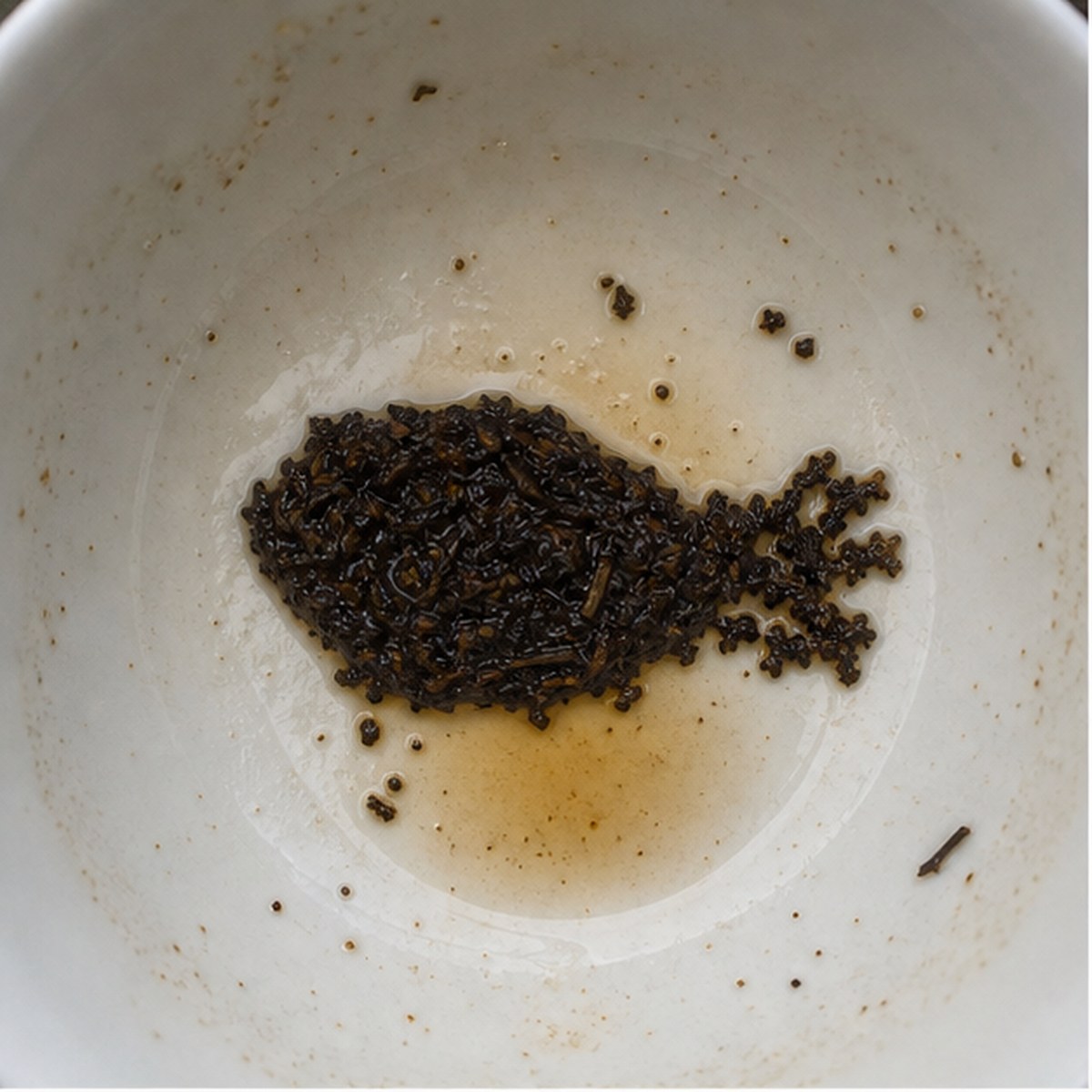 Ham With Frill tea leaf reading cup example