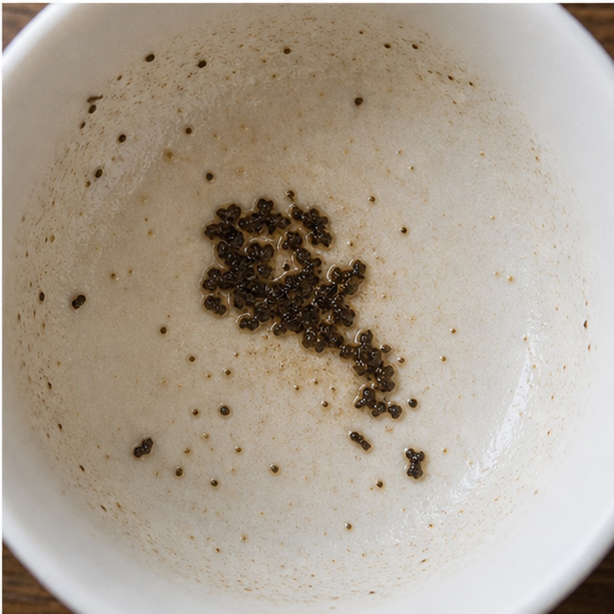Handscreen tea leaves cup variation three
