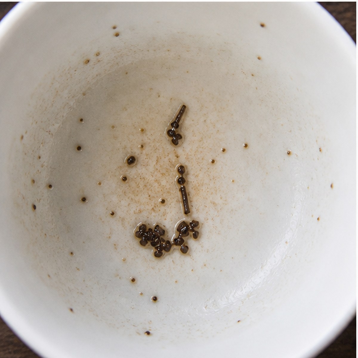 Hare tea leaves cup variation two