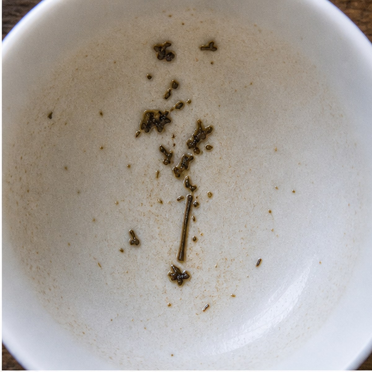 Harrissi Lily tea leaves cup variation one