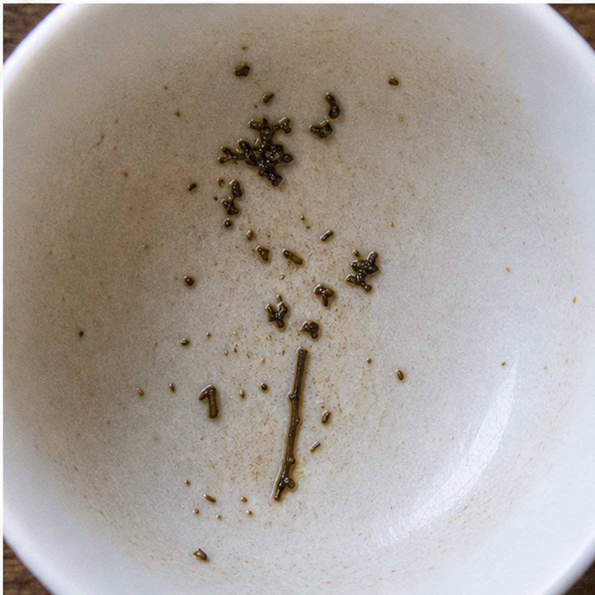 Harrissi Lily tea leaves cup variation three
