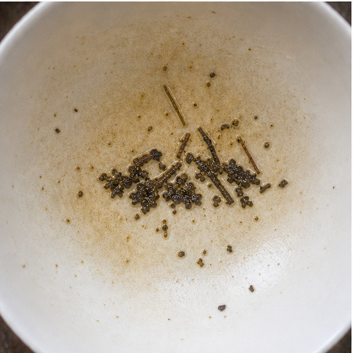 Hayrick tea leaves cup variation two