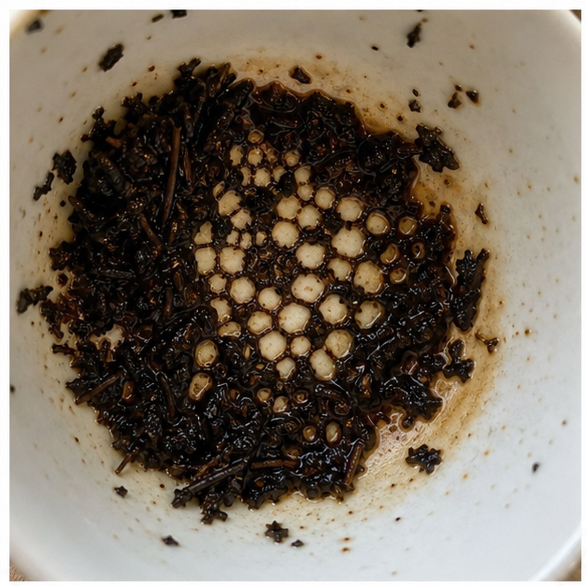 Honeycomb tea leaf reading cup example