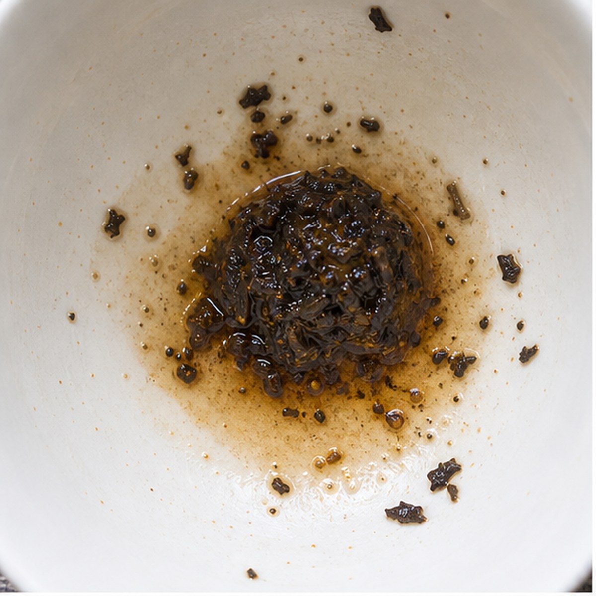 Jelly tea leaf reading cup example