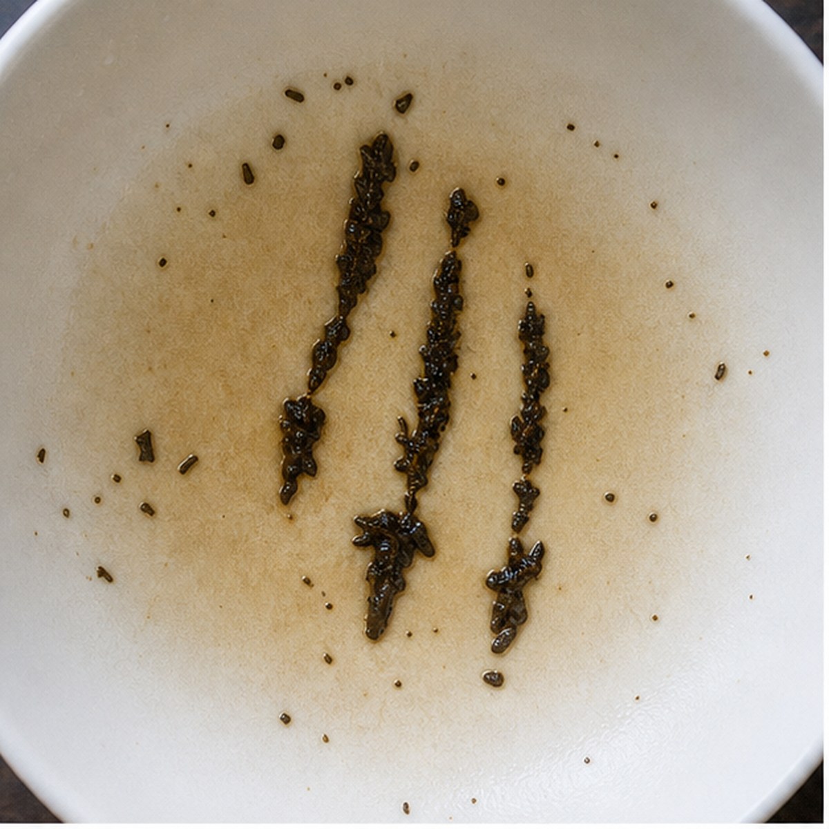 Knives tea leaf reading cup example