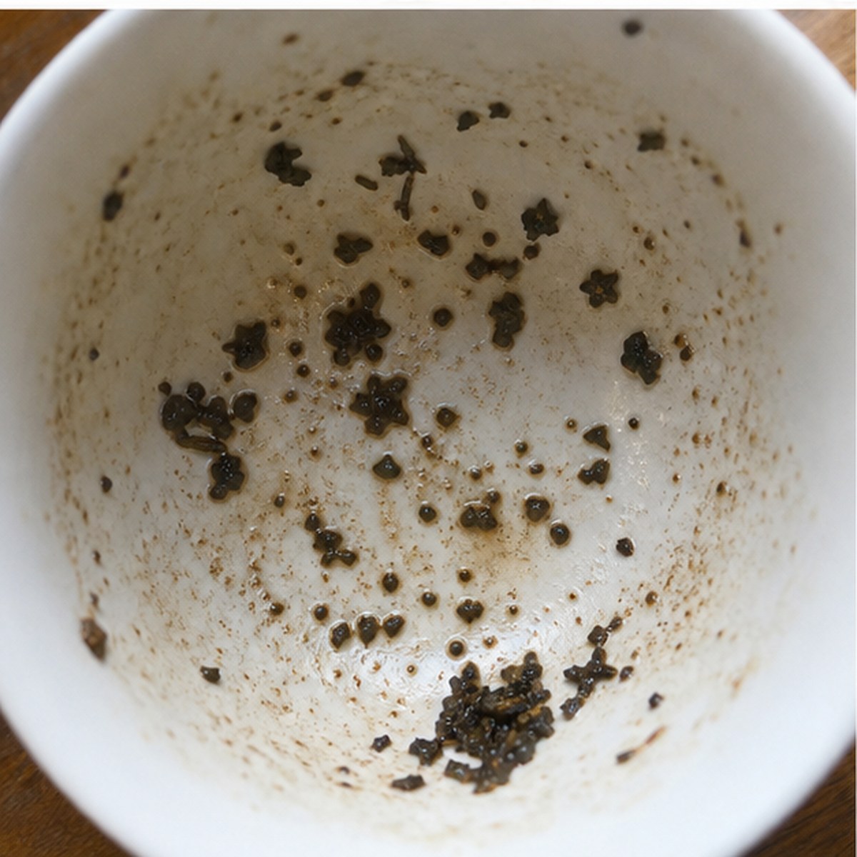 Lily-Of-The-Valley tea leaves cup variation two
