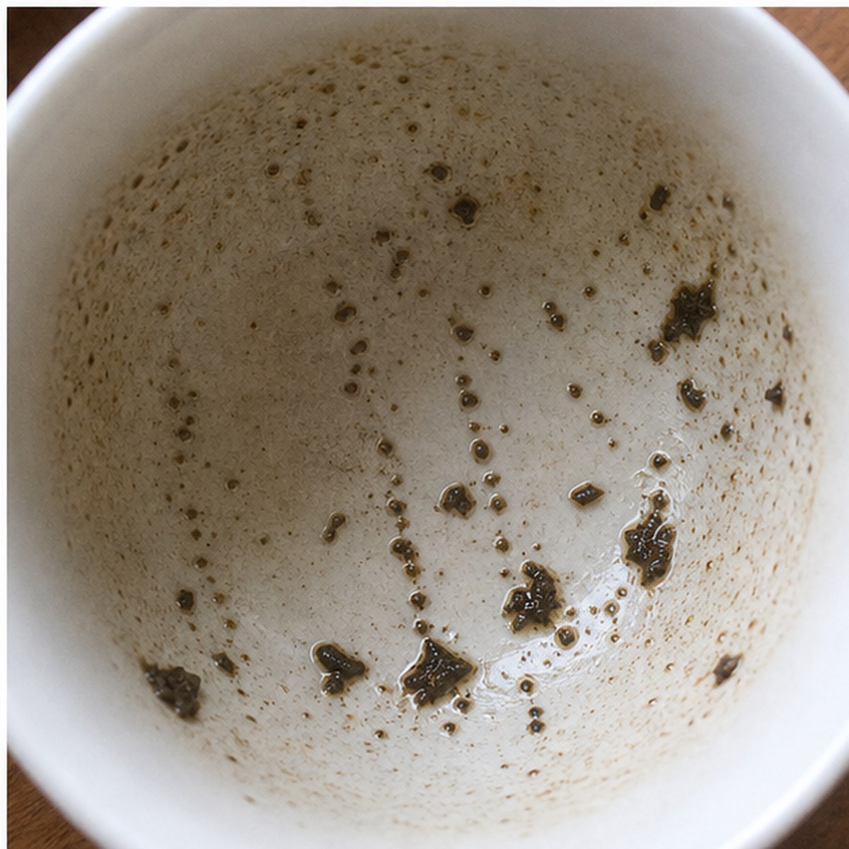 Lines Of Dots tea leaves cup variation three