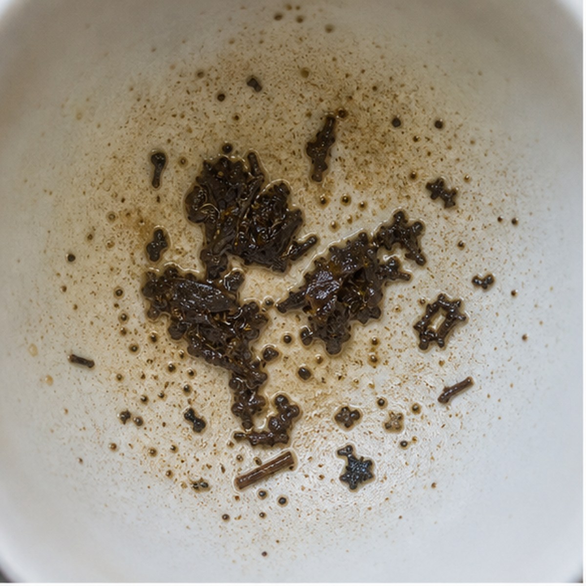 Magnolia tea leaf reading cup example