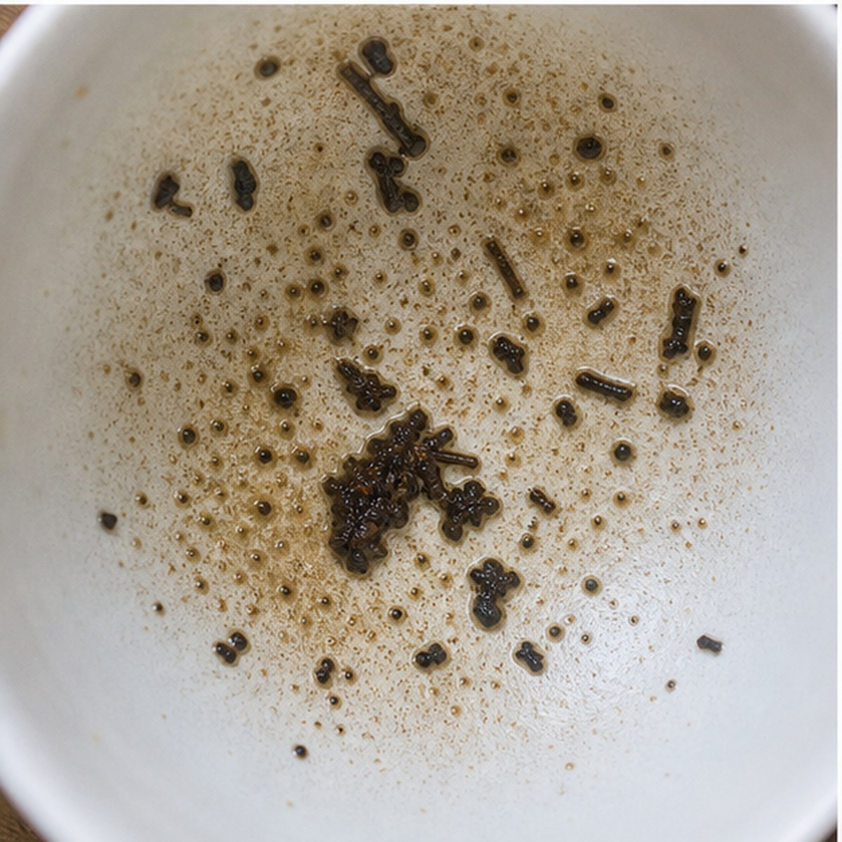 Magpie tea leaves cup variation two
