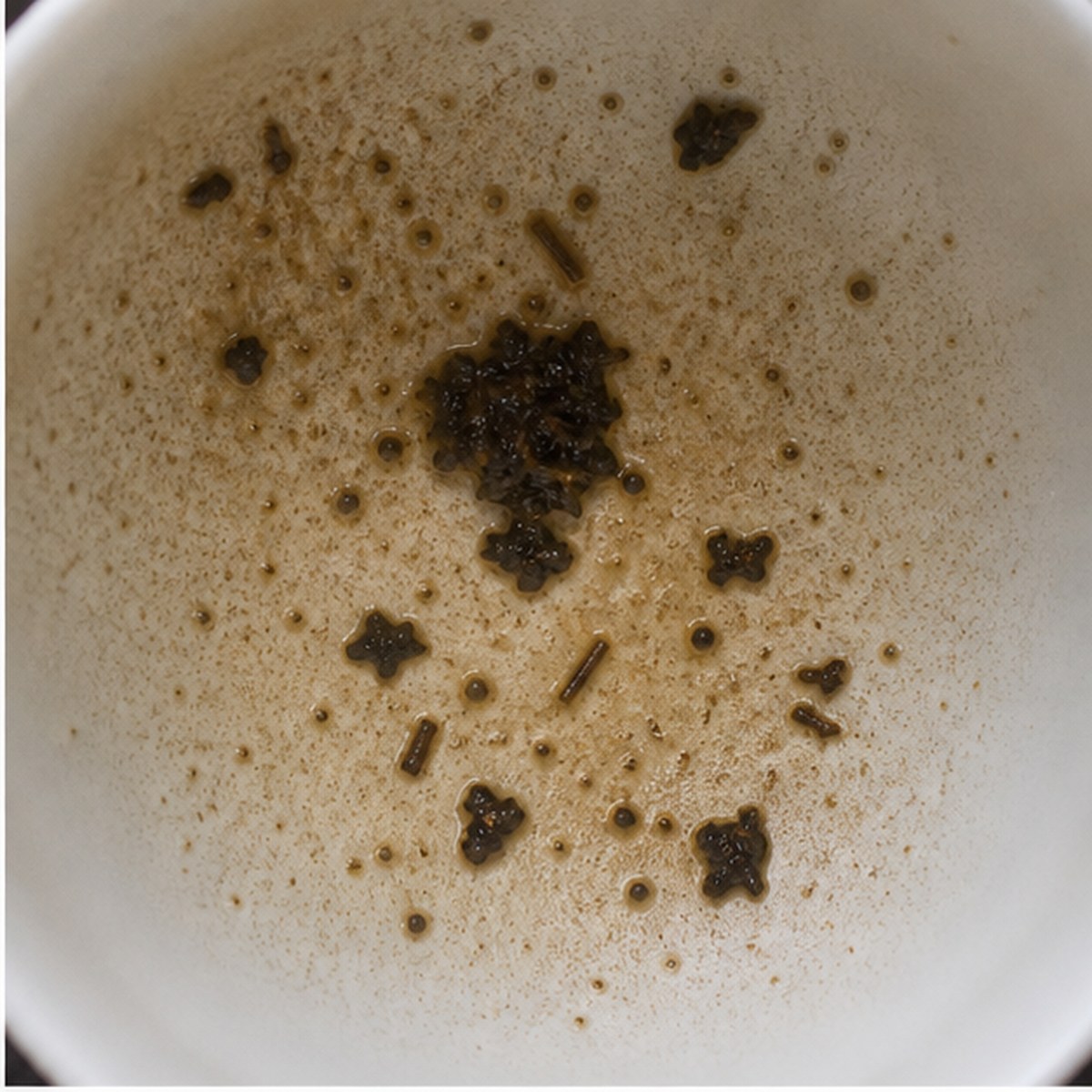 Mahl Stick tea leaves cup variation one