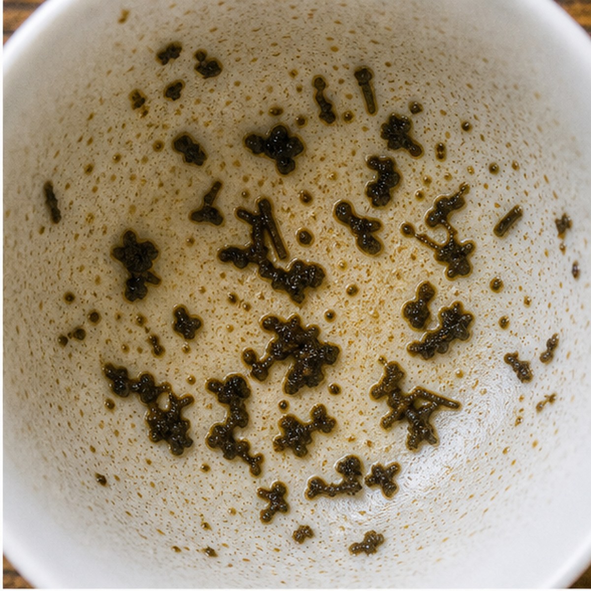 Medal tea leaves cup variation one