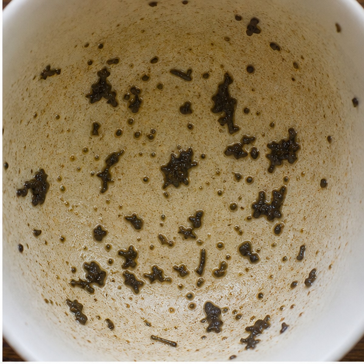 Milking-Stool tea leaves cup variation one