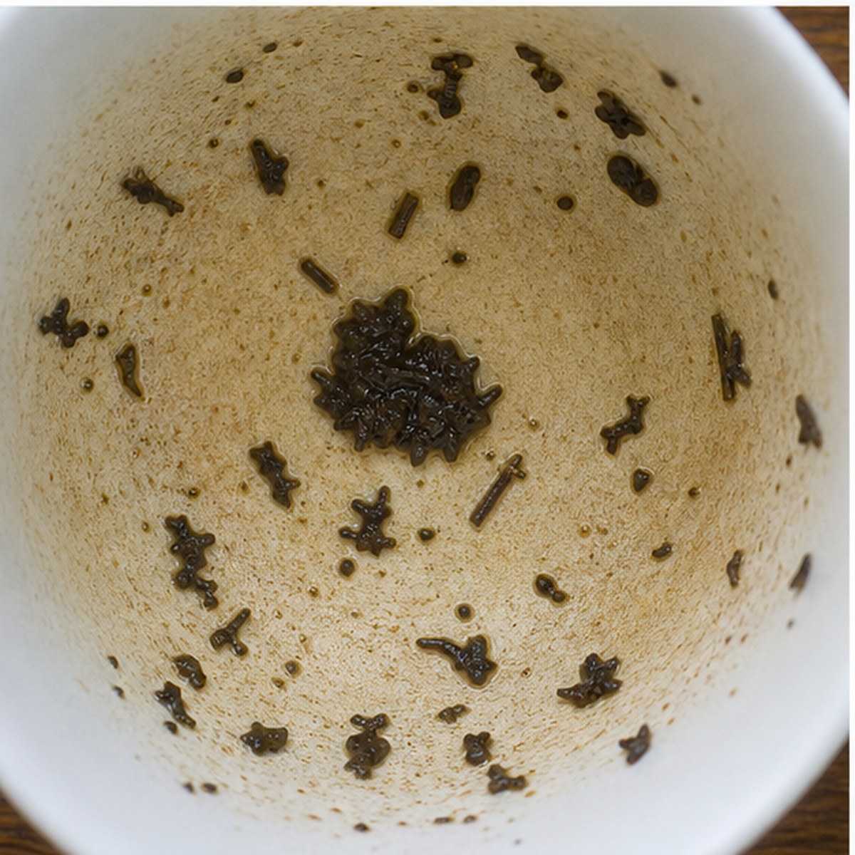 Milking-Stool tea leaves cup variation two