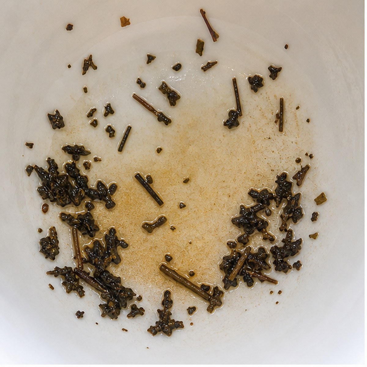 Needles tea leaf reading cup example