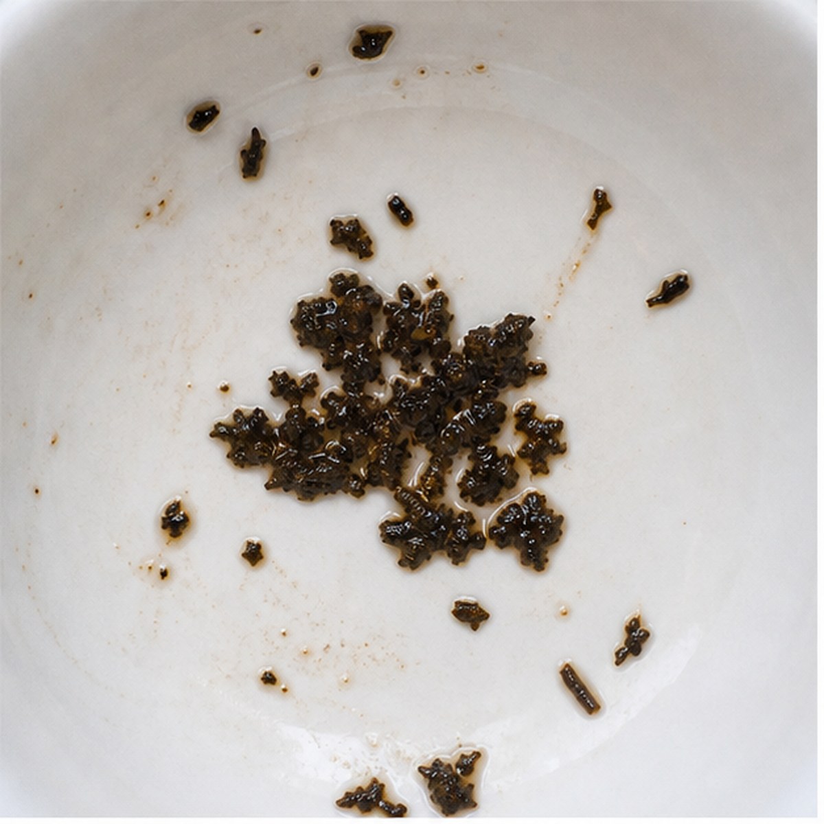 Nosegay tea leaf reading cup example