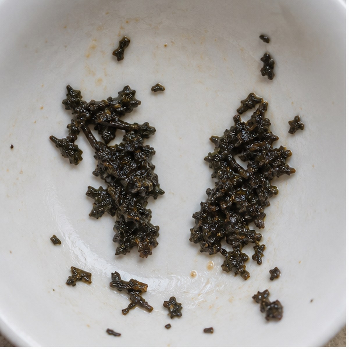 Nut-Crackers tea leaf reading cup example