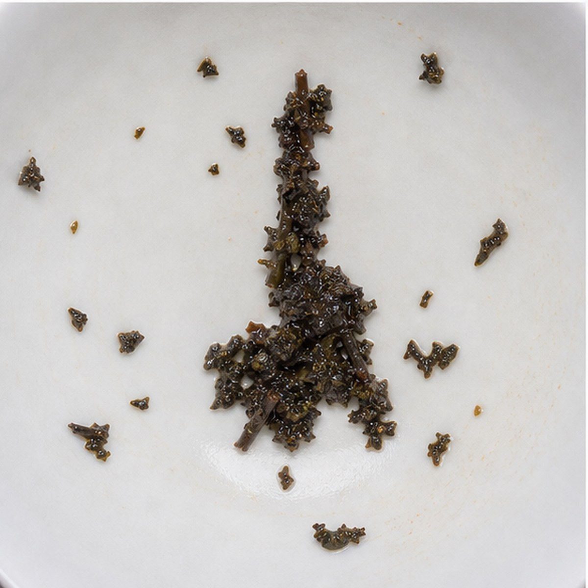 Obelisk tea leaves cup variation two