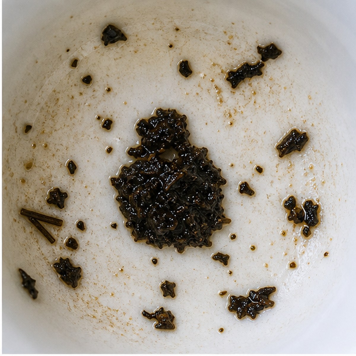Padlock tea leaves cup variation one