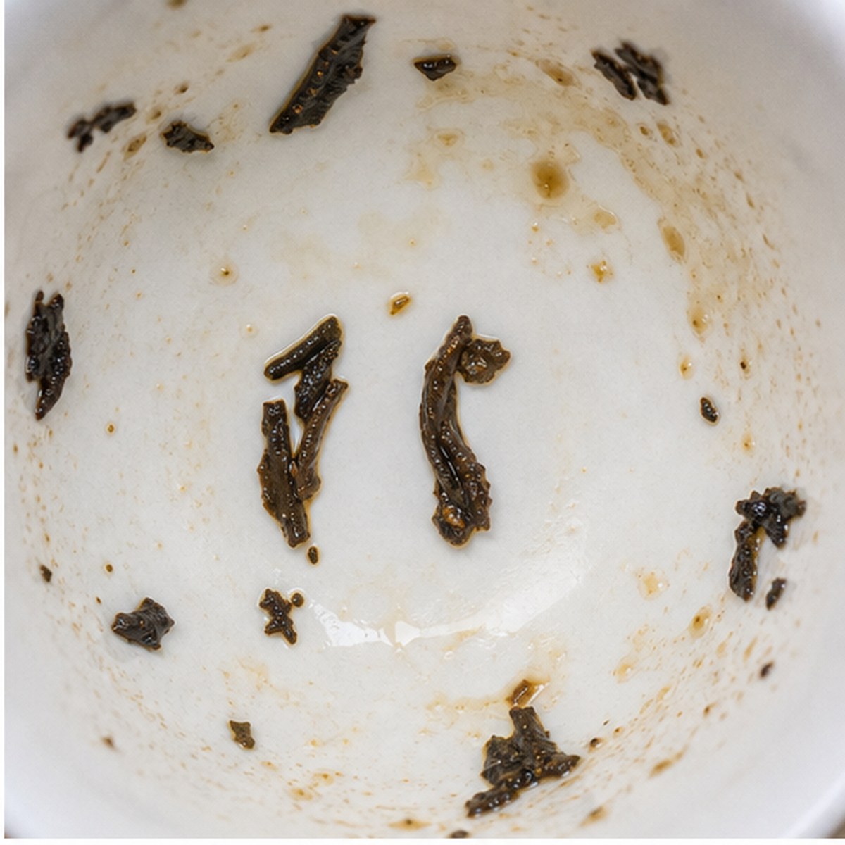 Pincers tea leaves cup variation one