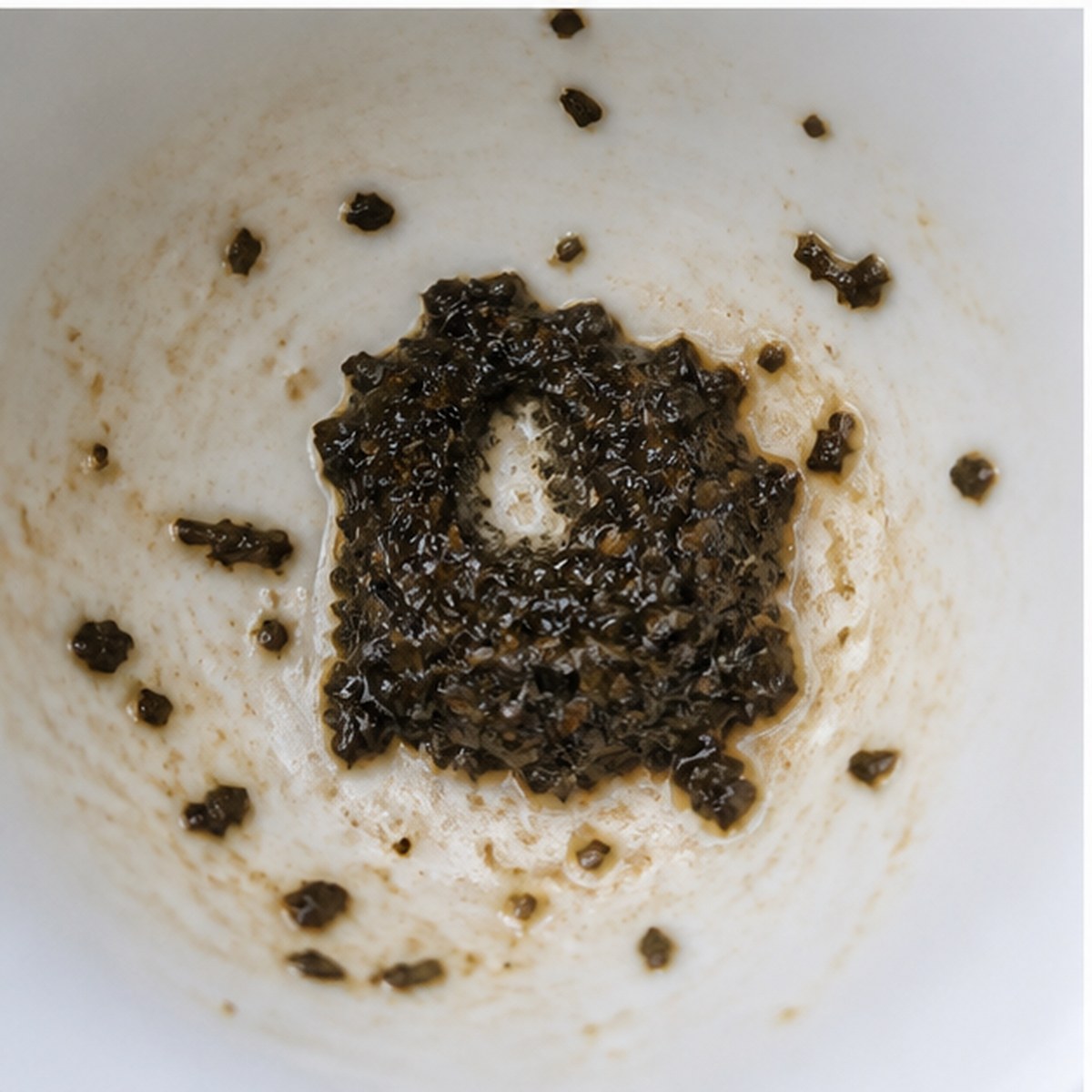 Puffin tea leaves cup variation two