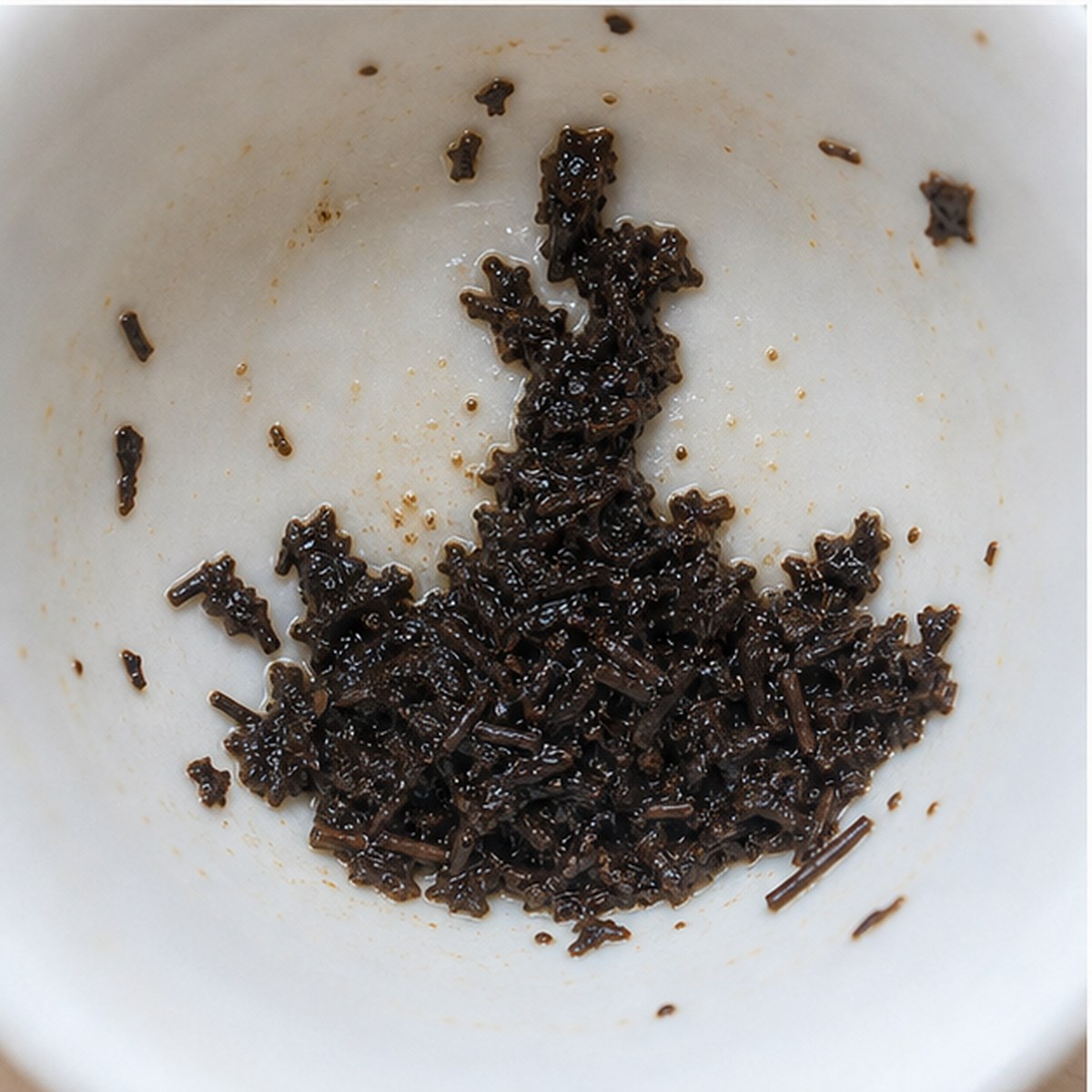 Queen tea leaves cup variation two