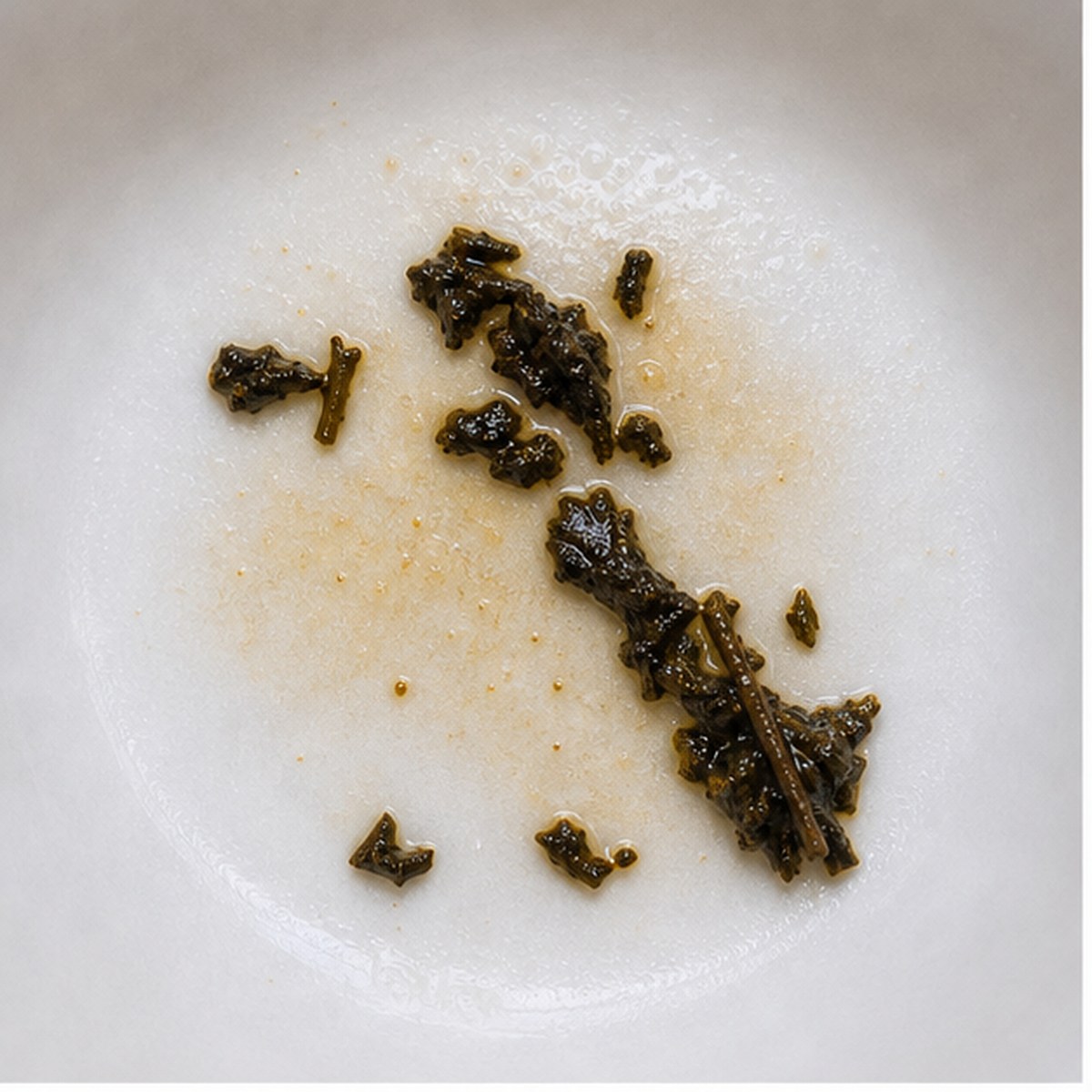 Screw-Spanner tea leaf reading cup example