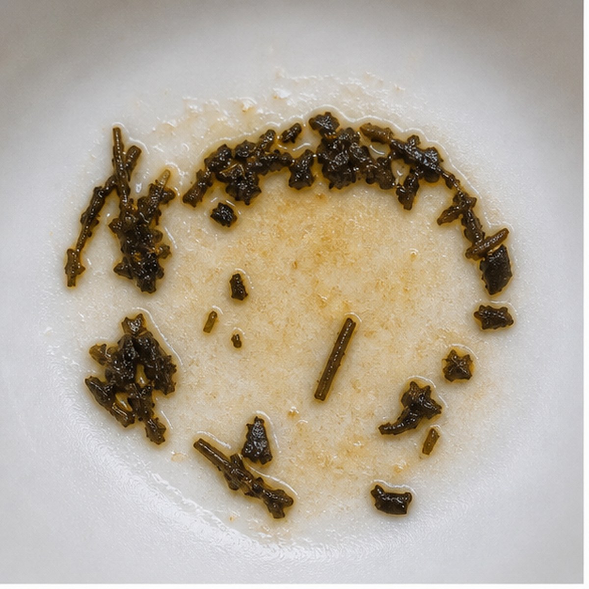 Scythe tea leaf reading cup example