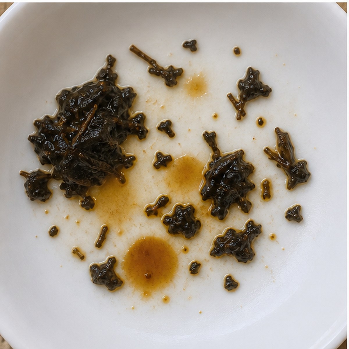 Sealing-Wax tea leaves cup variation two