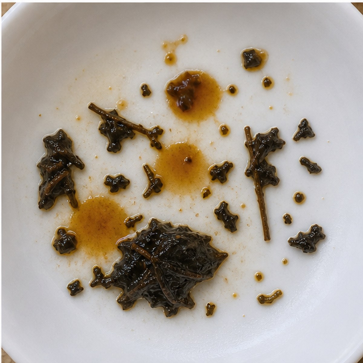 Sealing-Wax tea leaves cup variation three