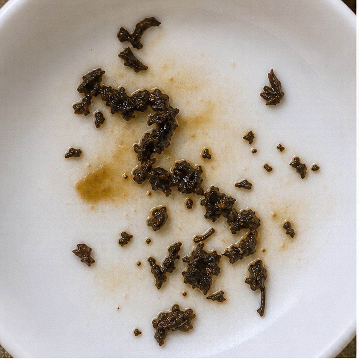 Serpent tea leaf reading cup example