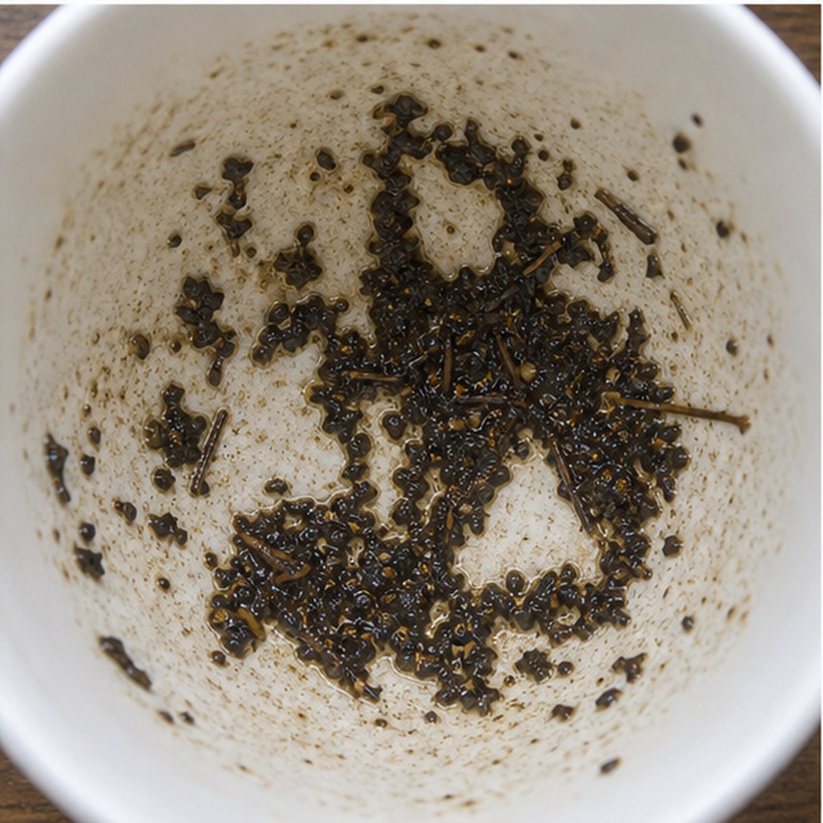 Triangles tea leaves cup variation two