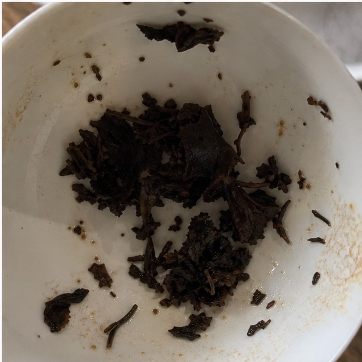 Widow'S Bonnet tea leaves cup variation three